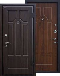 Дверь в дом входная, цвет орех с двух сторон.